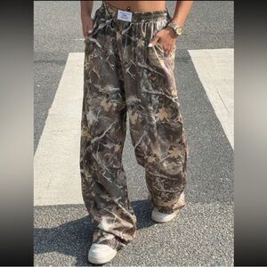 SHEIN Camouflage Wide-Leg Pants